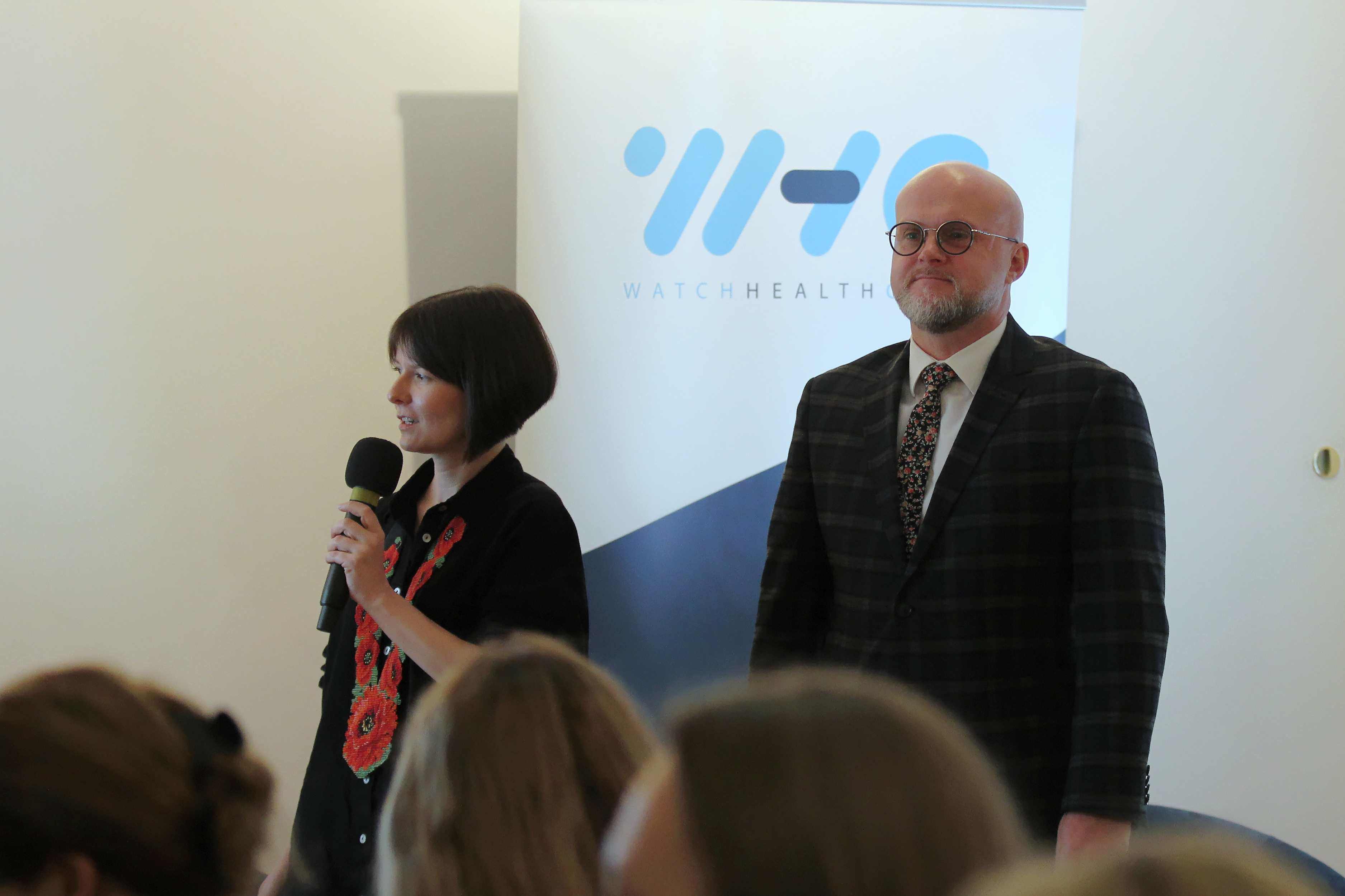 Znamy wyniki raportu Barometr WHC #Kobietawkolejce 2024
