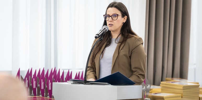 REKOMENDACJA 8.: Zawód farmaceuty
